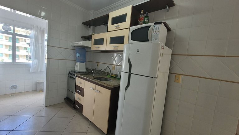 B915 - Apartamento 2 quartos em cond. com piscina