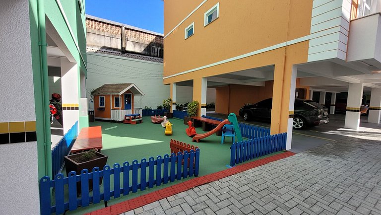B915 - Apartamento 2 quartos em cond. com piscina