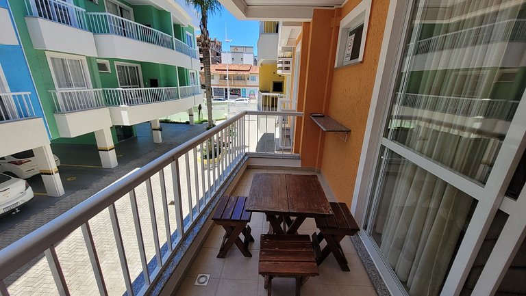 B910 - Apto p/05 pessoas c/ piscina perto da praia