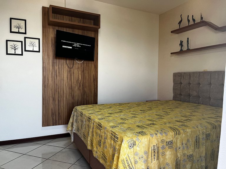 Amplo apto 3 quartos de frente para avenida com vista mar !!