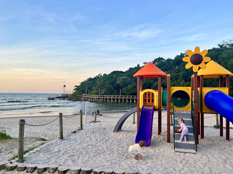 Apto novo com 2 quartos perto do mar para até 06 pessoas !!