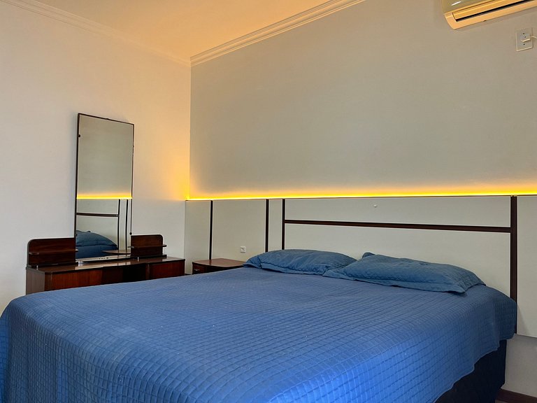 Cobertura 3 quartos para 8 pessoas, pertinho da praia !