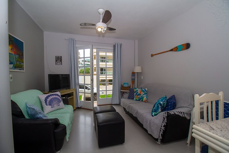 B236- Triplex em Bombas perto do Mar pra 8 pessoas
