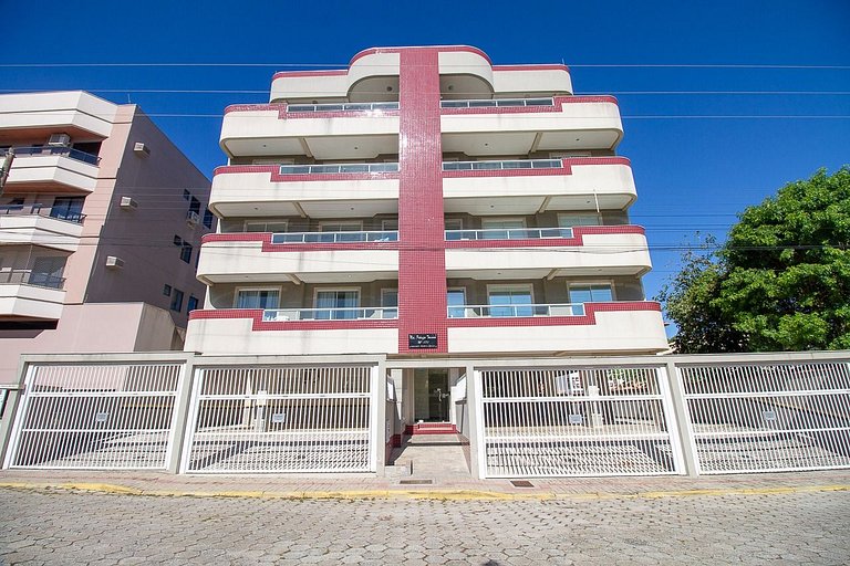 B791 - Apartamento econômico na praia de Bombas