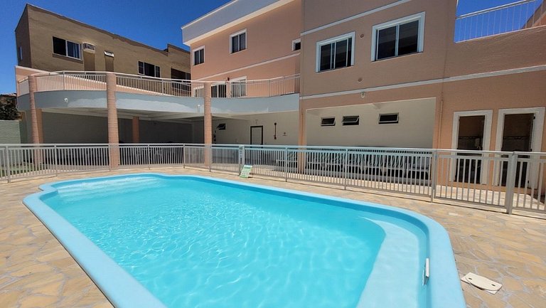 B915 - Apartamento 2 quartos em cond. com piscina